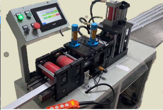 Microcomputer Control Aluminium Profile Frame Corner Cutting Machine 380V