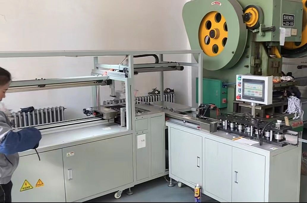 Mesin Manufaktur Saringan Udara Saku Manajemen Tak Berawak 220V 5.5KW